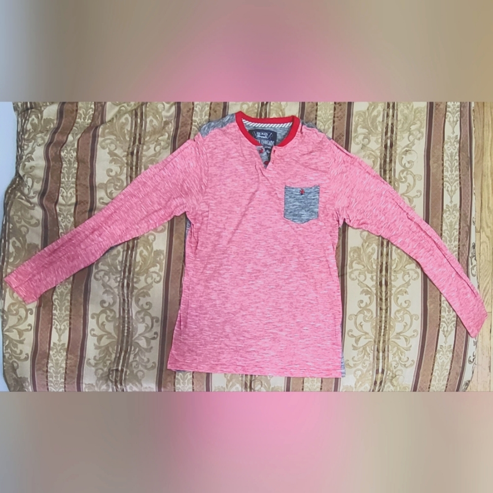 Broken Threads Red Shirt Mens Size Large Henley Pocket Two-Tone Heathered